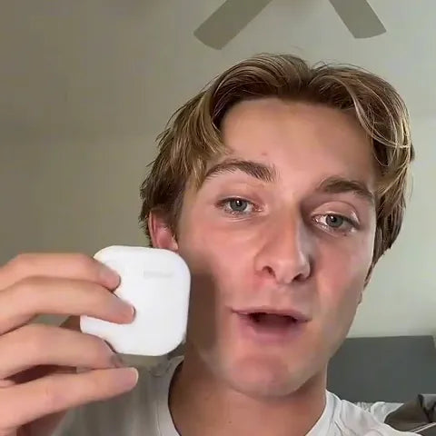 Maverick Maltin demonstrating SpeakON in their review